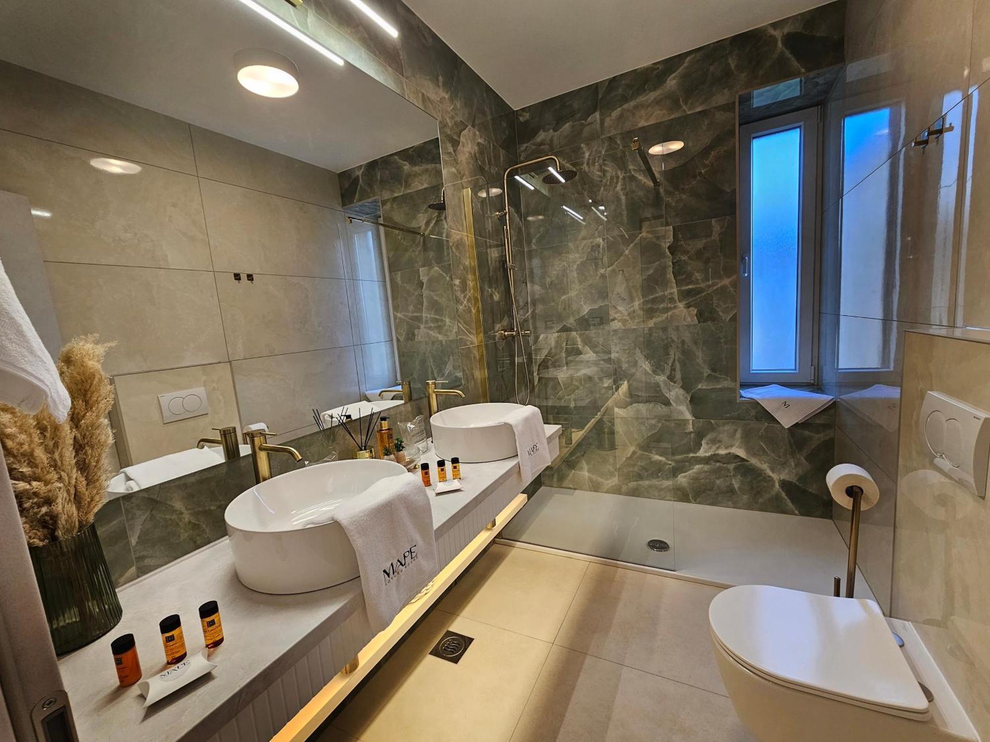 Ma Pe Luxury Rooms Split Exteriör bild
